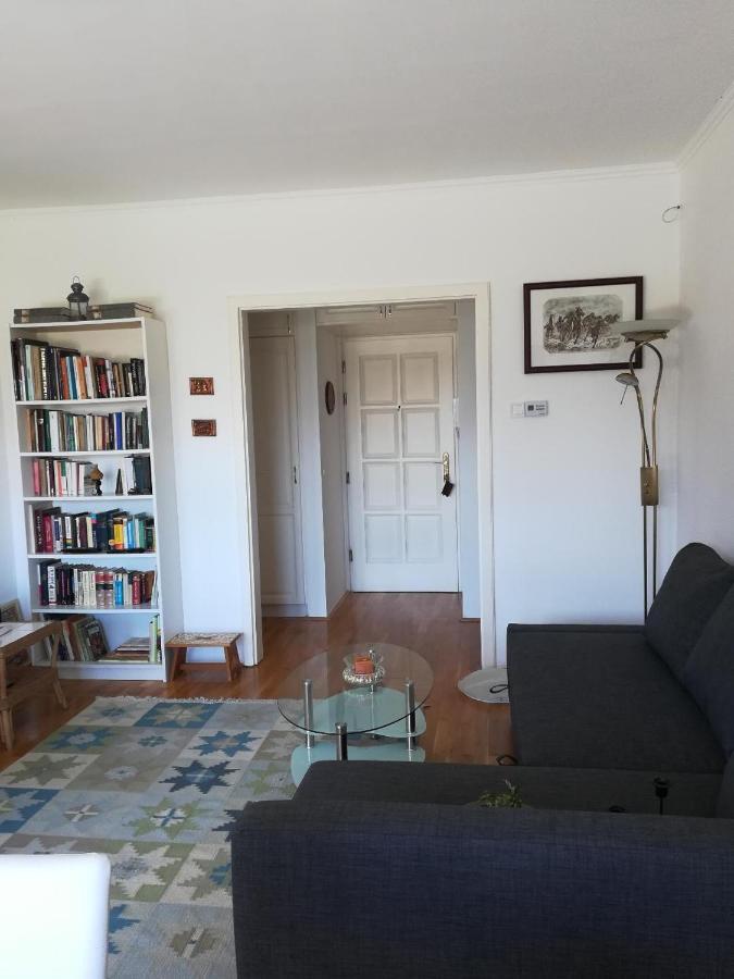 Homy Apartment In Buda, With Safe Garage And Terrace Boedapest Buitenkant foto
