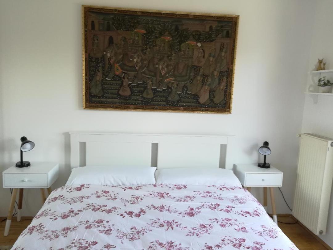 Homy Apartment In Buda, With Safe Garage And Terrace Boedapest Buitenkant foto